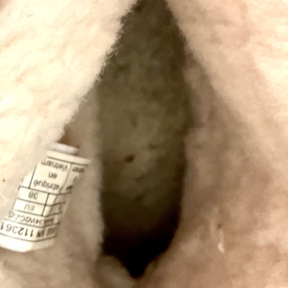 UGG Classic Spots Metallic Shimmery fur lined Snow Winter Boot Women’s Sz 6 - Picture 15 of 16